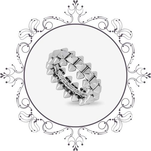 Discover The Clash de Cartier Collection