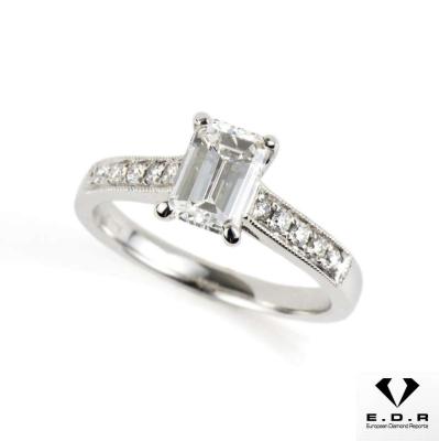 <p>18k White Gold Emerald Cut Diamond 1.01ct E/VS1</p>
