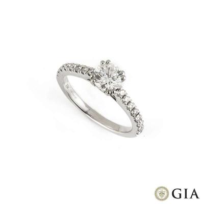 <p>18k White Gold Round Brilliant Cut Diamond Ring 0.67ct H/VS2</p>
