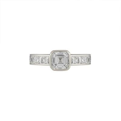 Asscher Cut Diamond Ring in Platinum 2.20ct