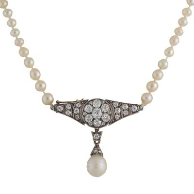 <p>20th Century Natural Pearl and Diamond Necklace </p>
