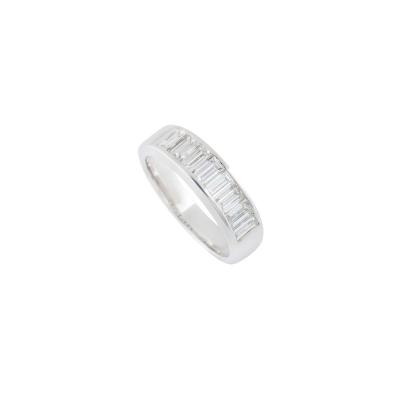 <p>18k White Gold Baguette Cut Diamond Half Eternity Ring 1.31ct G/VS</p>
