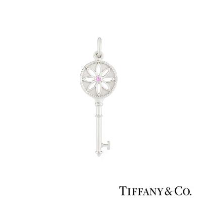 <p>Tiffany & Co. Daisy Key Pendant</p>

