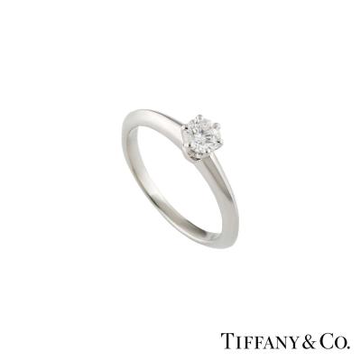 <p>Tiffany & Co. Setting Diamond Ring 0.29ct F/VS1</p>
