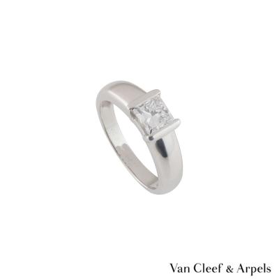 <p>Van Cleef & Arpels White Gold Diamond Ring 1.01ct E/VVS1</p>
