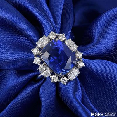 White Gold Natural Sri Lankan Cornflower Blue Sapphire & Diamond Ring