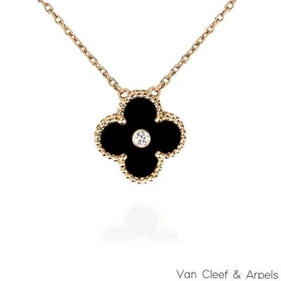 Van Cleef & Arpels Limited Edition 2016 Onyx Vintage Alhambra Holiday Pendant VCARO97I00