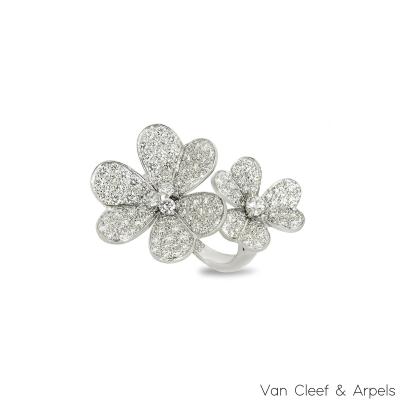 Van Cleef & Arpels White Gold Diamond Frivole Between The Finger Ring VCARB67500