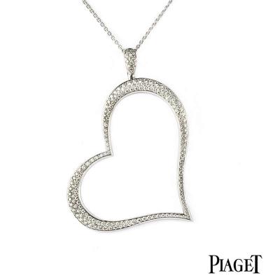 <p>Piaget 18k White Gold Diamond Heart Pendant</p>
