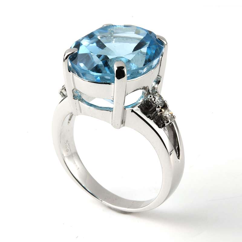 18WG Diamond and Topaz Ring | Rich Diamonds