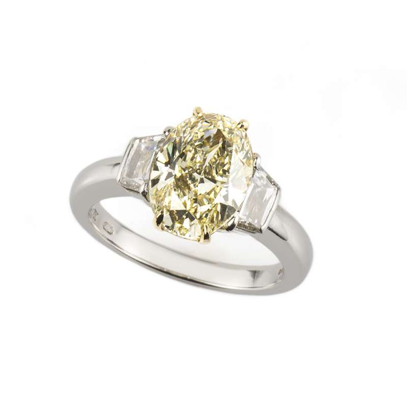 Light Yellow Oval Diamond Ring in Platinum and 18k Yellow Gold 3.52ct ...