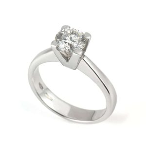 18WG 0.91ct F/VVS2 Round Diamond Ring