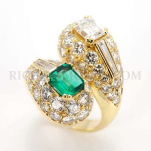 18YG Emerald and Diamond 5.50TDW Ring