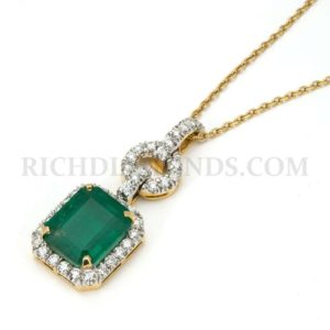 18YG 5.26ct Emerald And Diamond Pendant