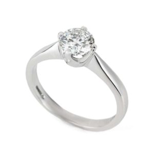 Plat 0.70ct F/VS2 Round Diamond Ring