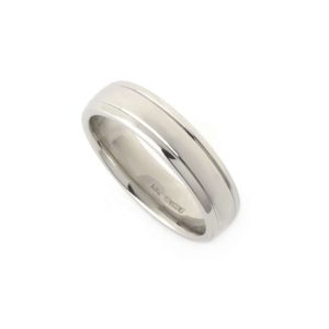 Gents Wedding Band in Platinum