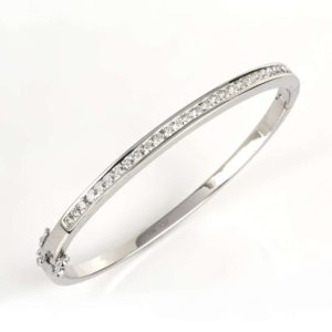 18k White Gold Round Brilliant Cut Diamond Hinged Bangle 1.37ct F/VS1