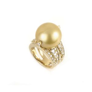18k Yellow Gold Cultured Pearl & Diamond Dress Ring