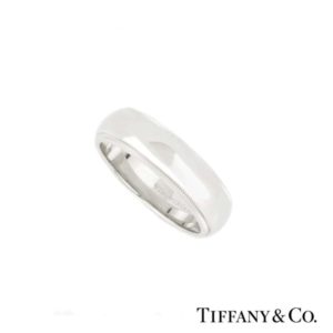 Tiffany & Co. 6mm Bevelled Edge Wedding Band in Platinum