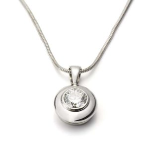 Plat 0.54ct E/VS1 Round Diamond Necklace