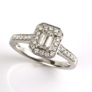 18k White Gold Emerald Cut Diamond Cluster Ring 0.50ct G VS1