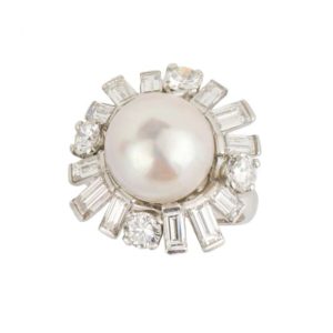 18k White Gold Cultured Pearl and Diamond Ring