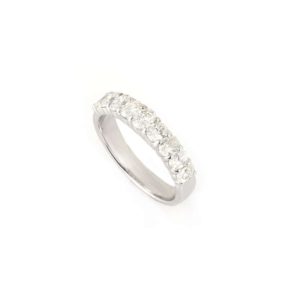 18k White Gold Oval Cut Diamond Half Eternity Ring 0.58ct H/VS2